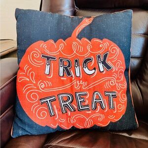 Trick or Treat accent pillow Halloween pumpkin jack-o-lantern fall